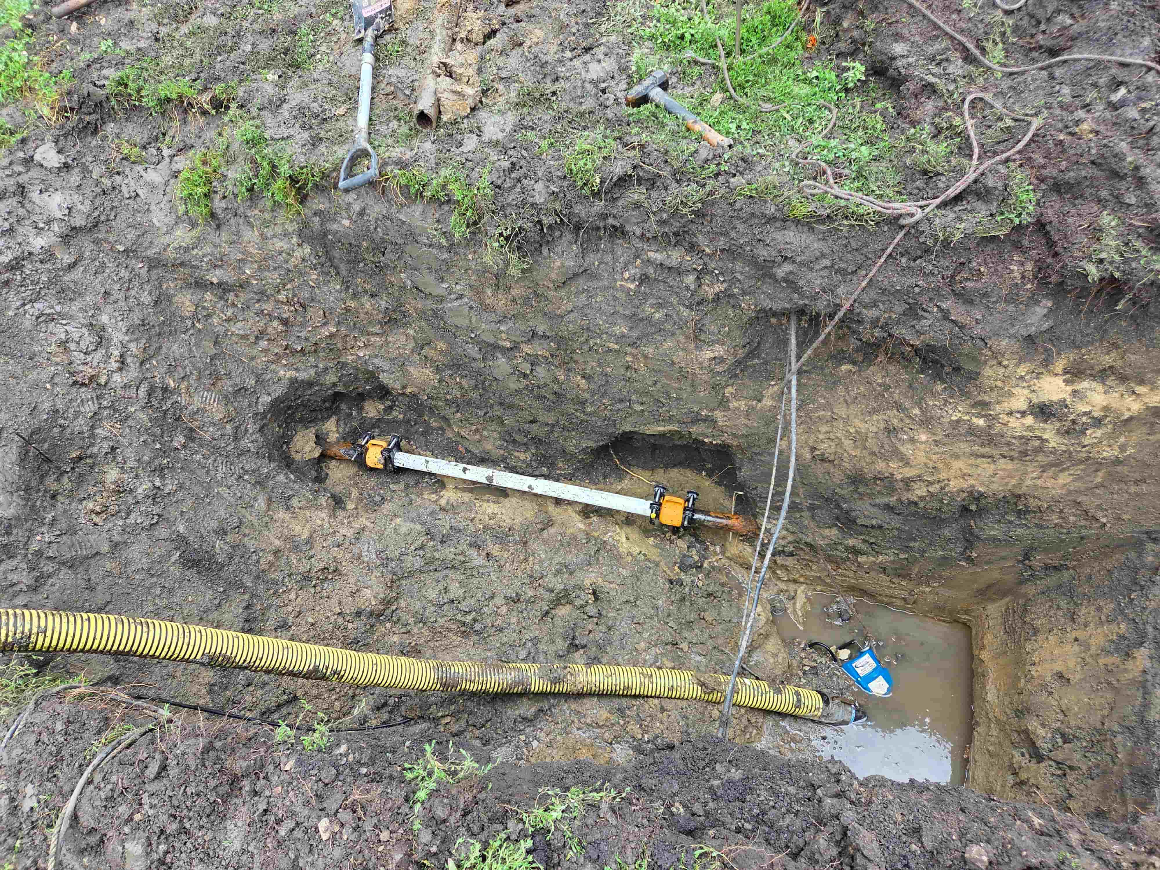 Septic tank set and hooked up
